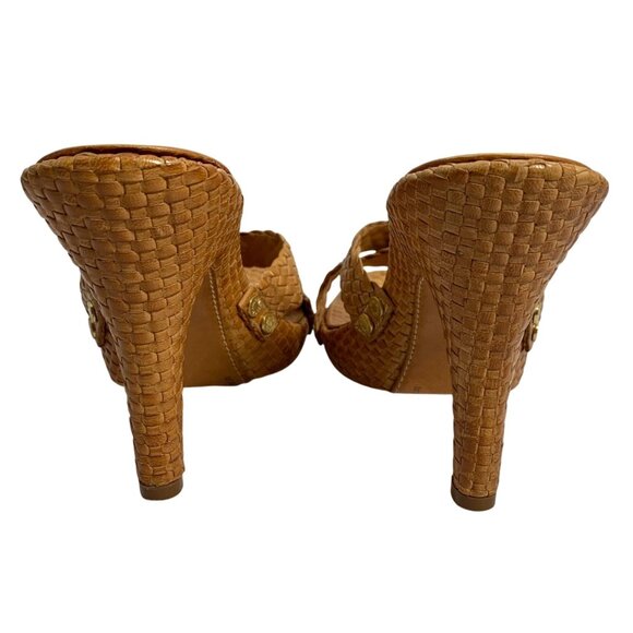 BCBG MAX AZRIA Women's Beige Weaved Leather Cone Heel Mules Size 9 EUR 39 NWOT - Picture 4 of 8